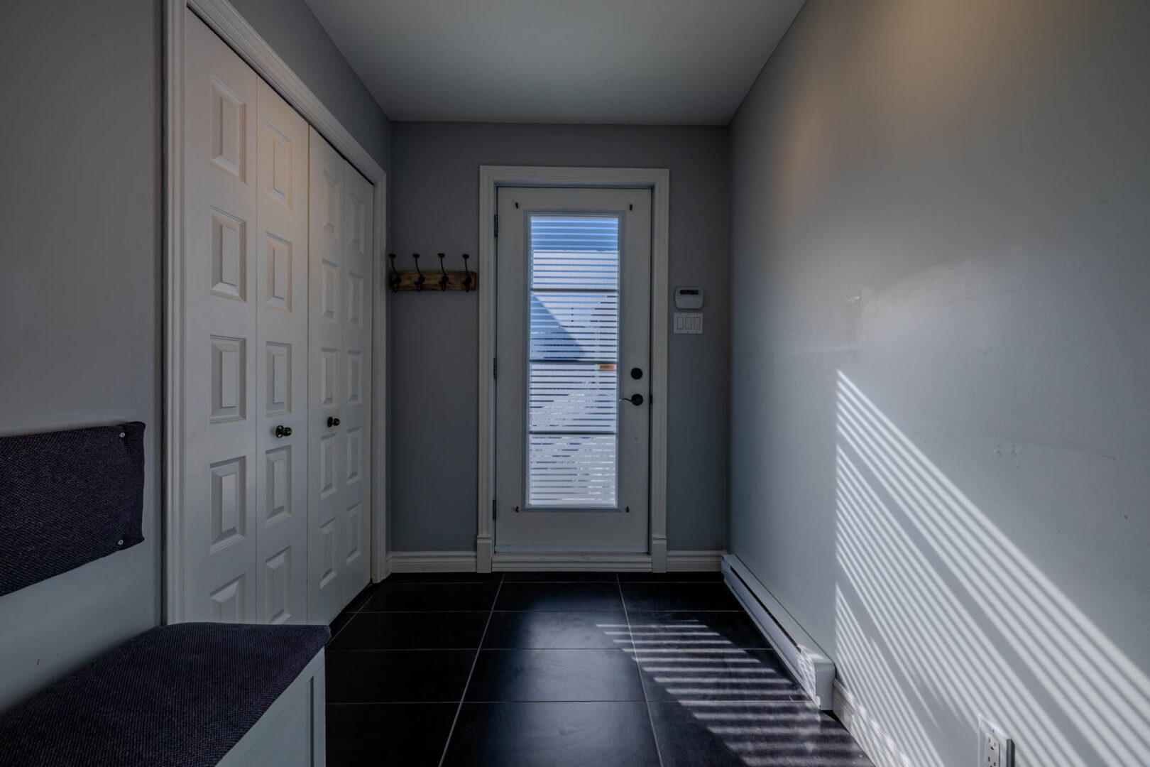 Entrée - Maison à vendre, Val-Bélair au 1080 rue de l'Échiquier